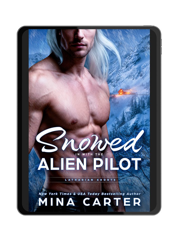 Snowed in with the Alien Pilot (eBook - Latharian Shorts) product image (1)