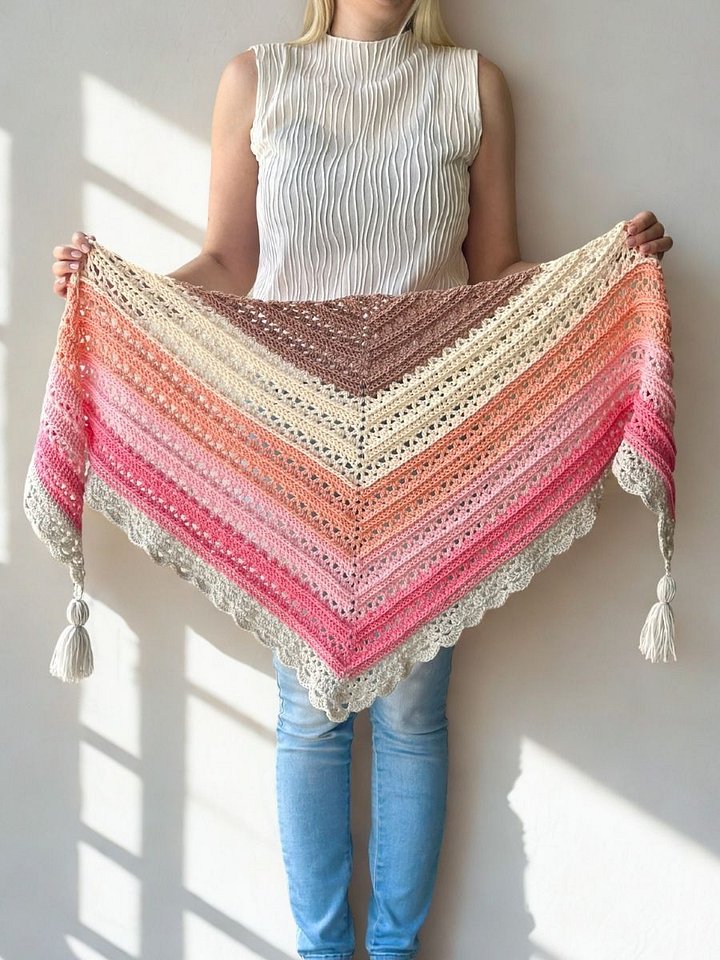 Dreamy Days Shawl product image (1)