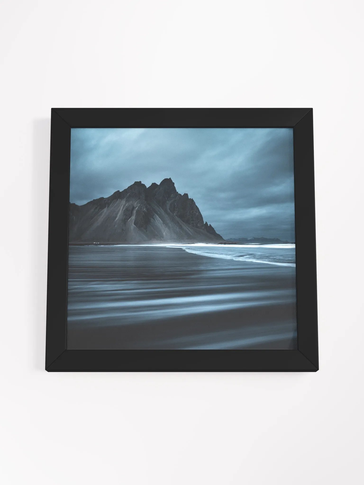 Vestrahorn Framed Print product image (27)