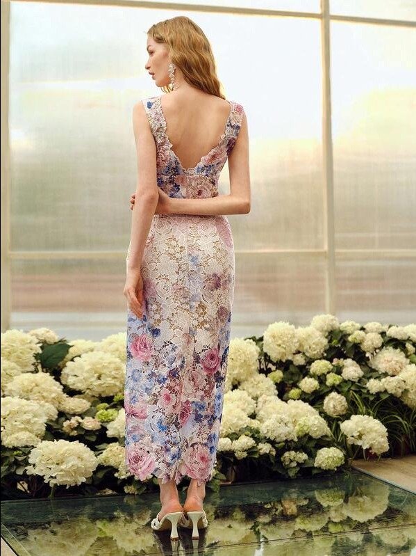 MOTF PREMIUM WOMEN'S LACE ROMANTIC PRINT FITTED MID-LENGTH DRESS, SPRING/SUMMER product image (3)