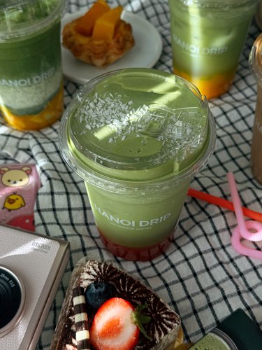 Just a girl collecting sunny afternoons and strawberry matchas 🍓🍵🧺

Strawberry Matcha Cloud
Mango Matcha Cloud
Mango Matcha L...