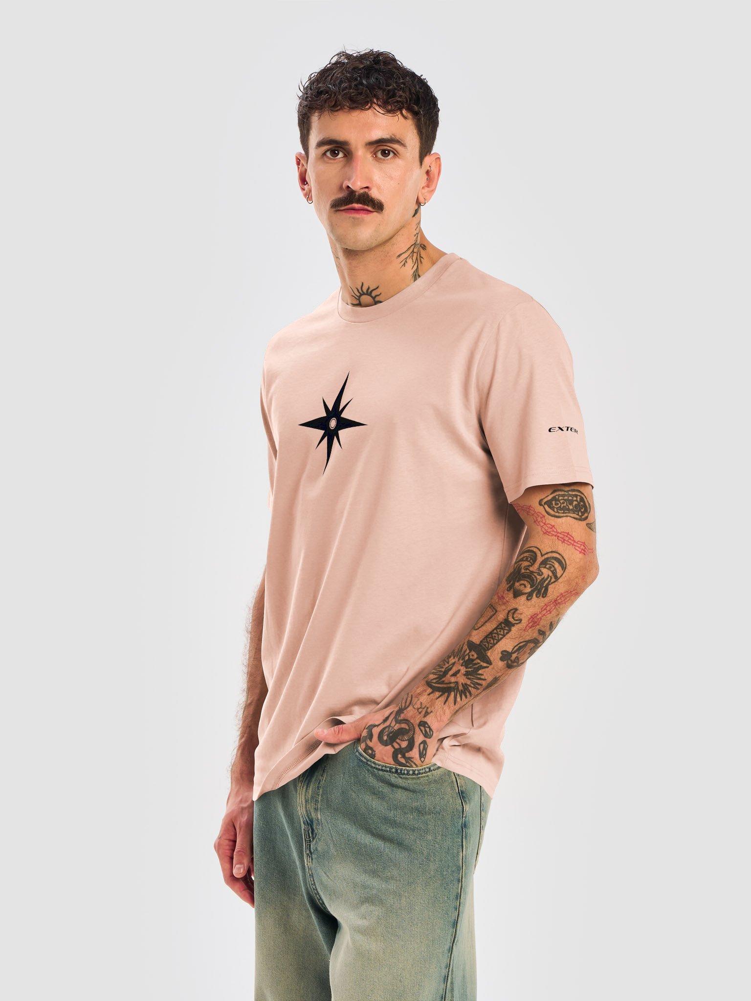 OUTWARD DARK TEE product image (19)