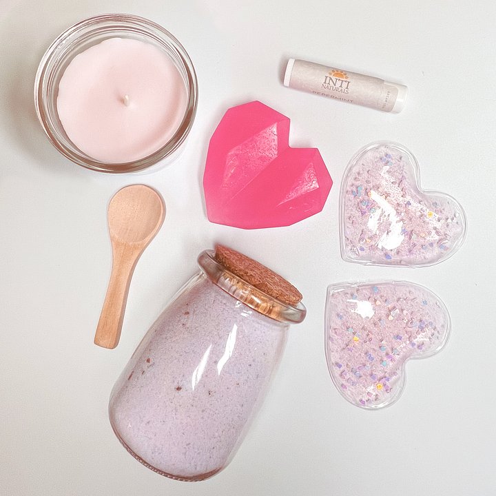 Heart Shaped Spa Kit product image (1)