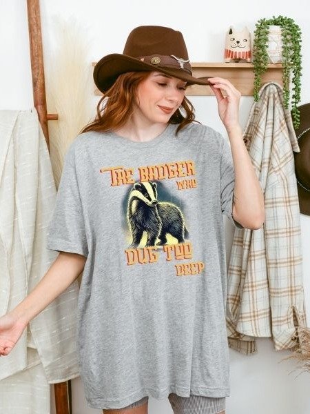 Badger Funny Vintage Pulp Mystery Harry Potter Shirt product image (4)