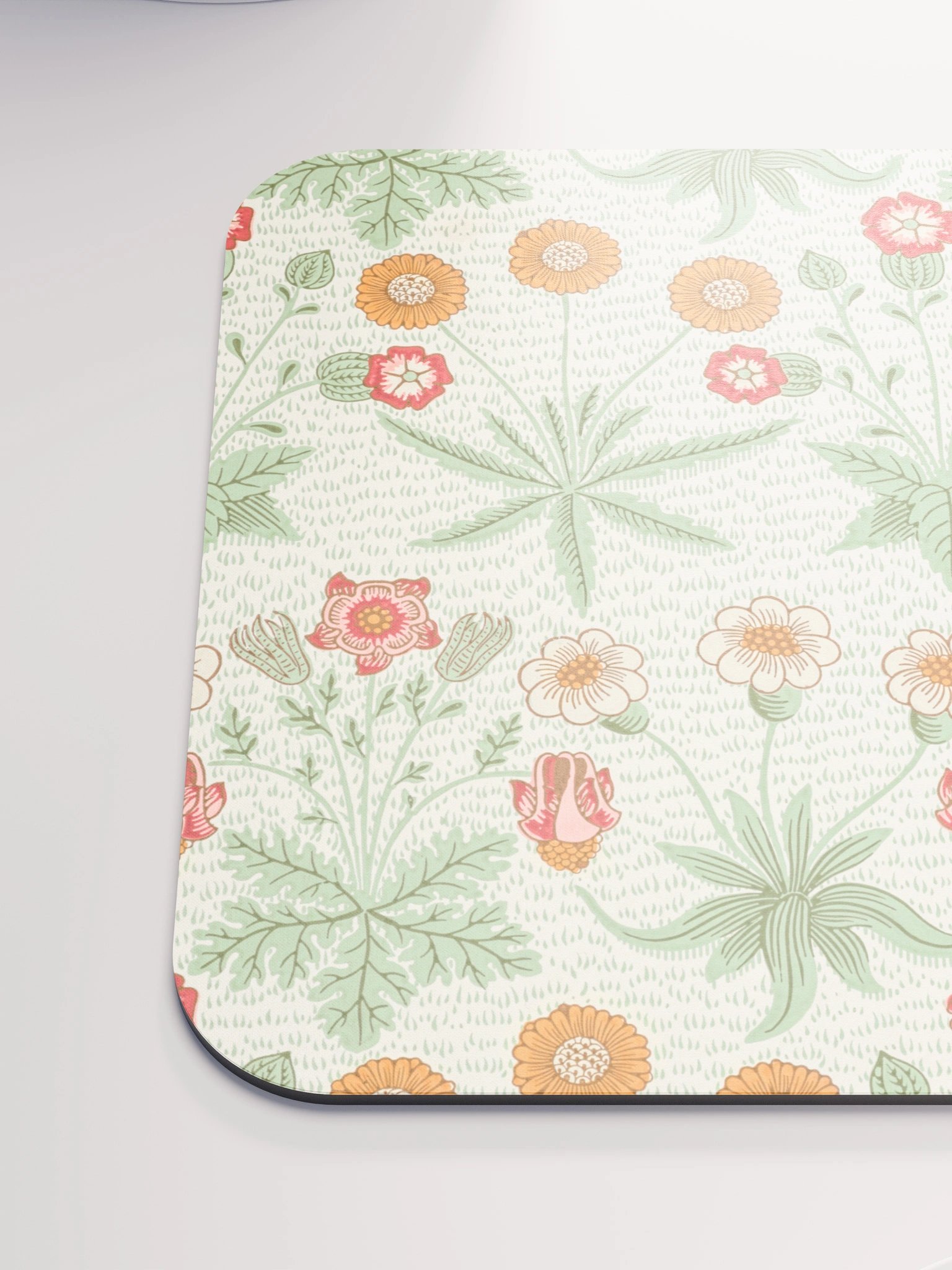 Daisy – William Morris Mouse Pad product image (6)