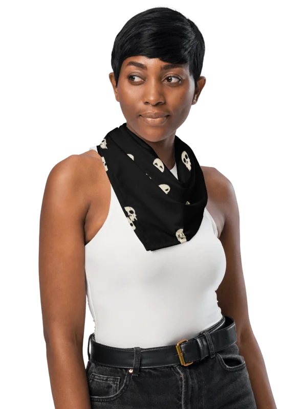Skully Bandana (black) product image (7)