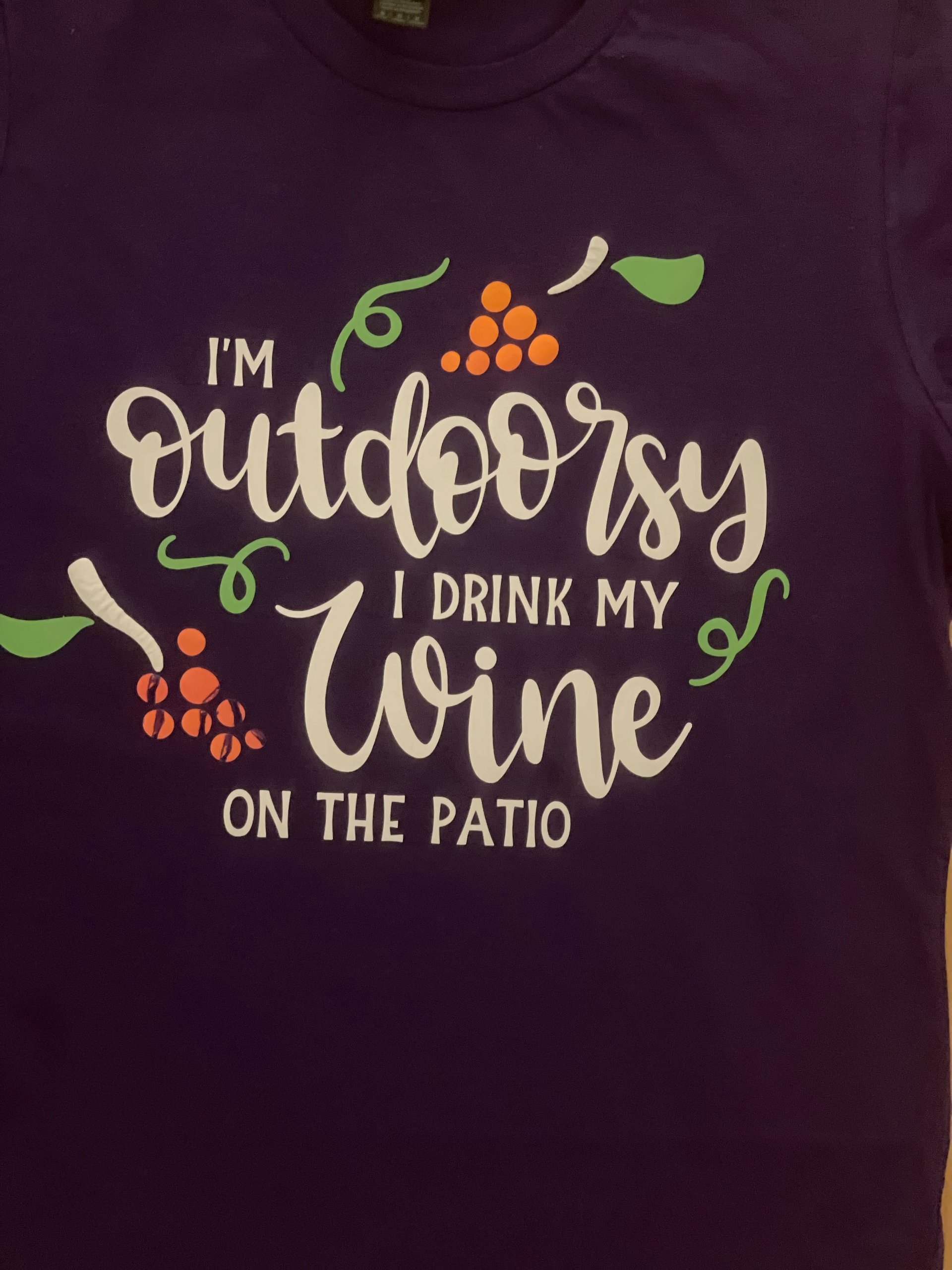 Im outdoorsy I drink wine on the patio tshirt product image (3)