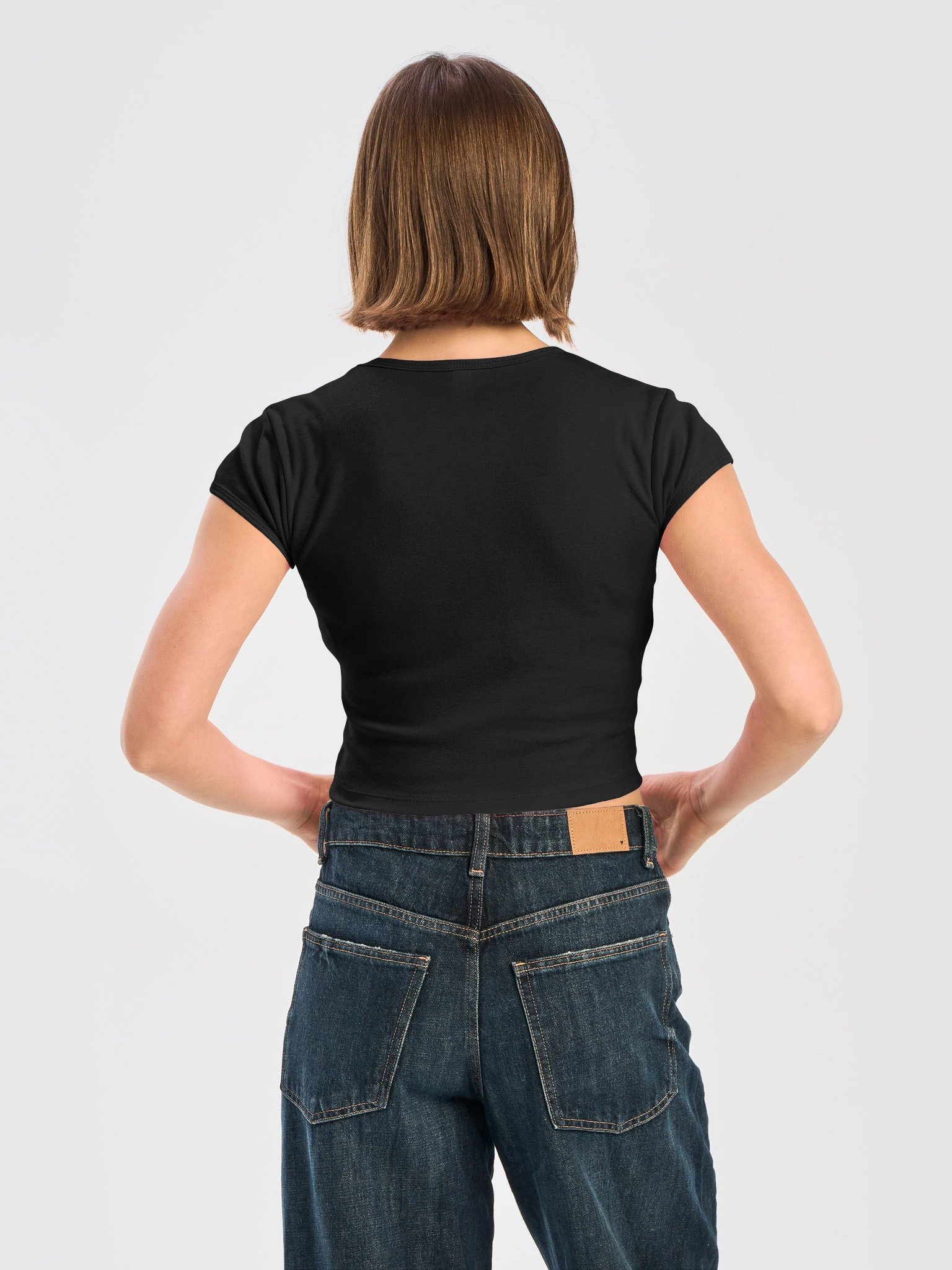 AQRA Signature Premium Women's Cropped Graphic product image (3)