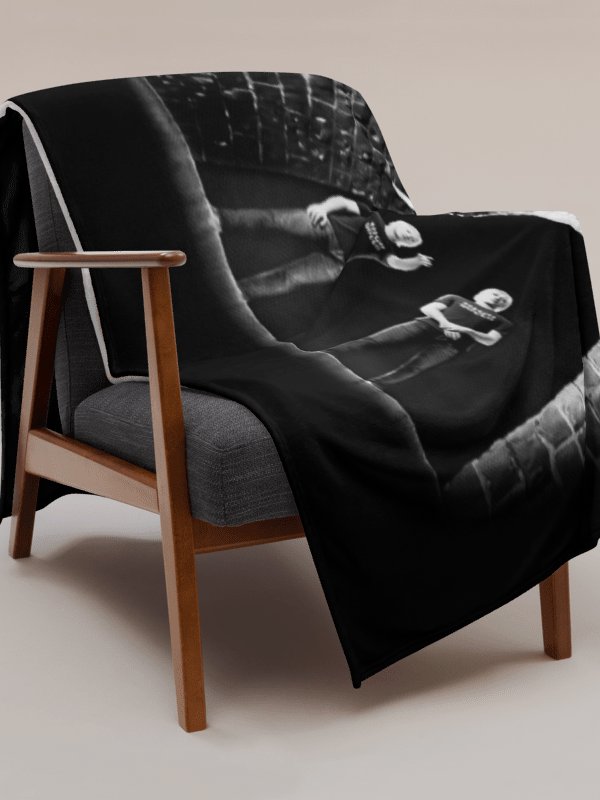 The Centre Blanket product image (4)