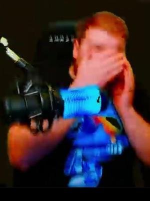 Im not scared, i promise #Madison #skrekk #horror #scared #yeet #smash #microphone #Mikrofon #Norway #Norge #Highligths #twitchstreamer #twitch #horrorgames