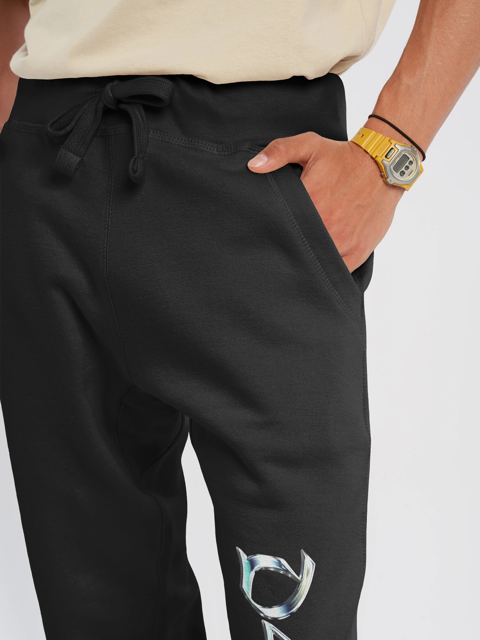 D4L Chrome Joggers product image (4)