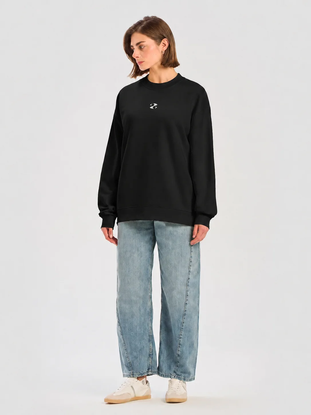 Embroidered Pull-over - Sky product image (11)