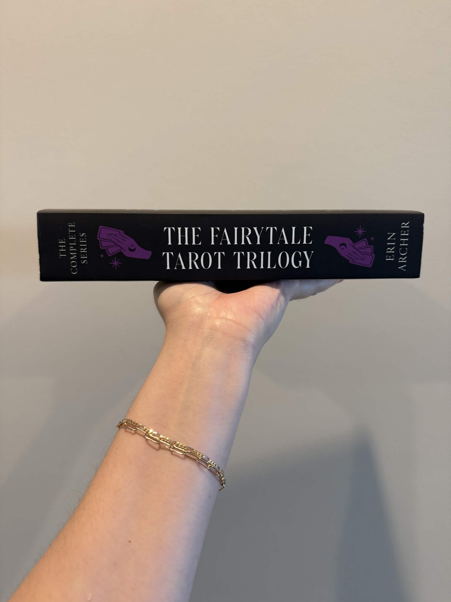 Fairytale Tarot Hardcover Omnibus-SPRAYED EDGE product image (4)