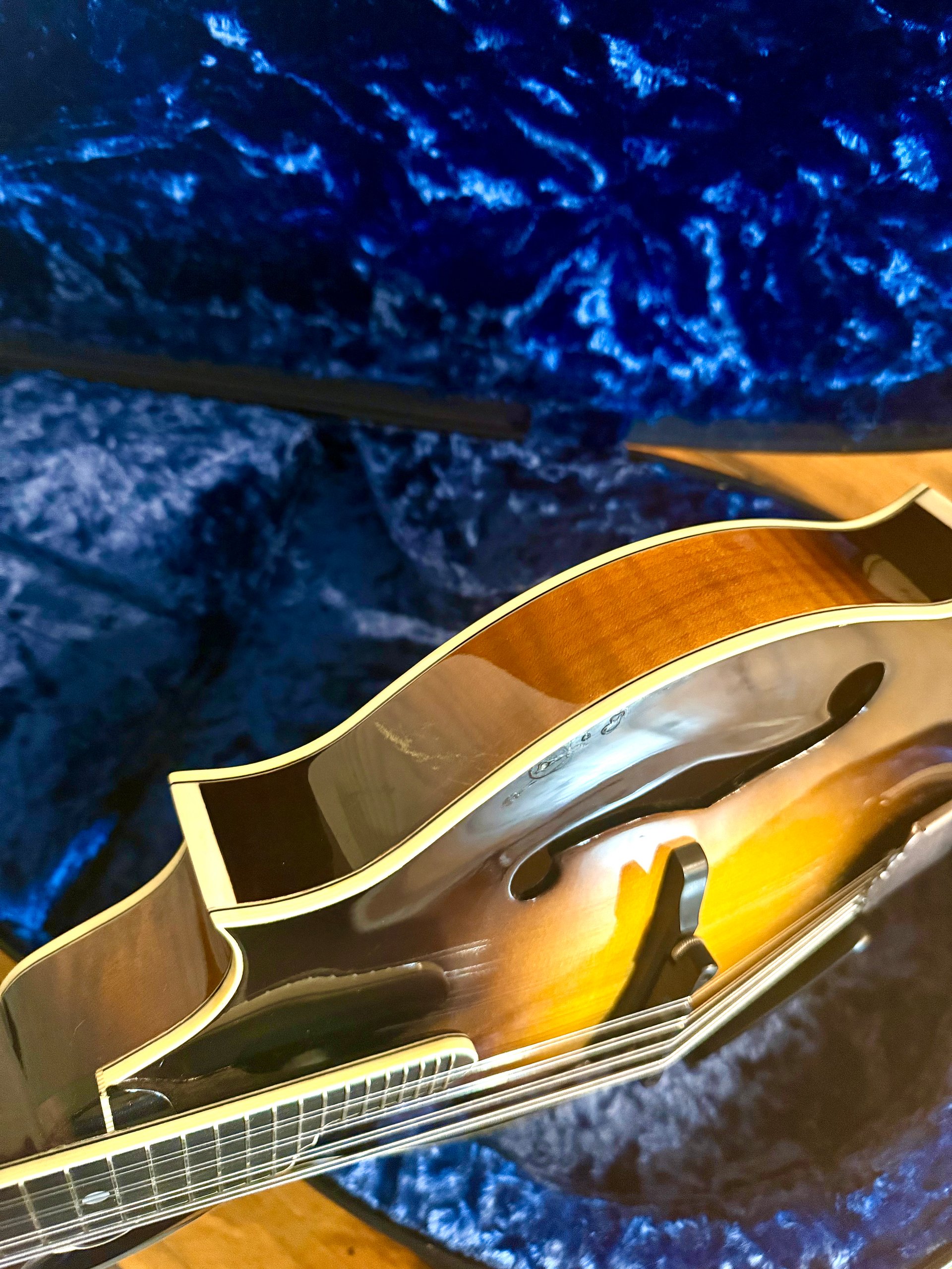 Kentucky KM-1000 "VINTAGE SUNBURST" Master F-Style + HOFFEE CARBON FIBER HSC product image (7)
