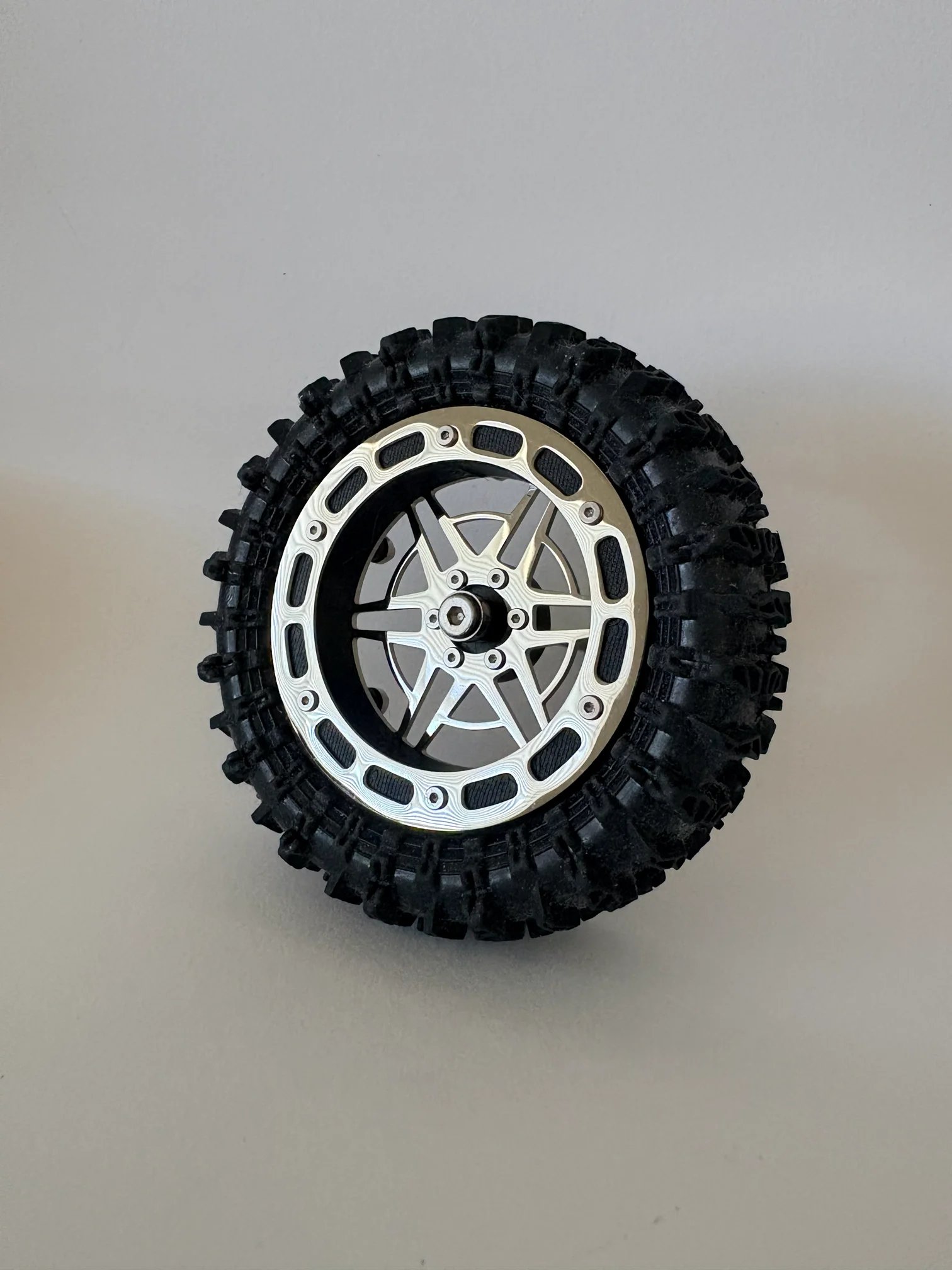 LIMITED EDITION - FoxOnRocks COLLAB 1.8 Chonky Meowtlaw FLOATERS product image (3)