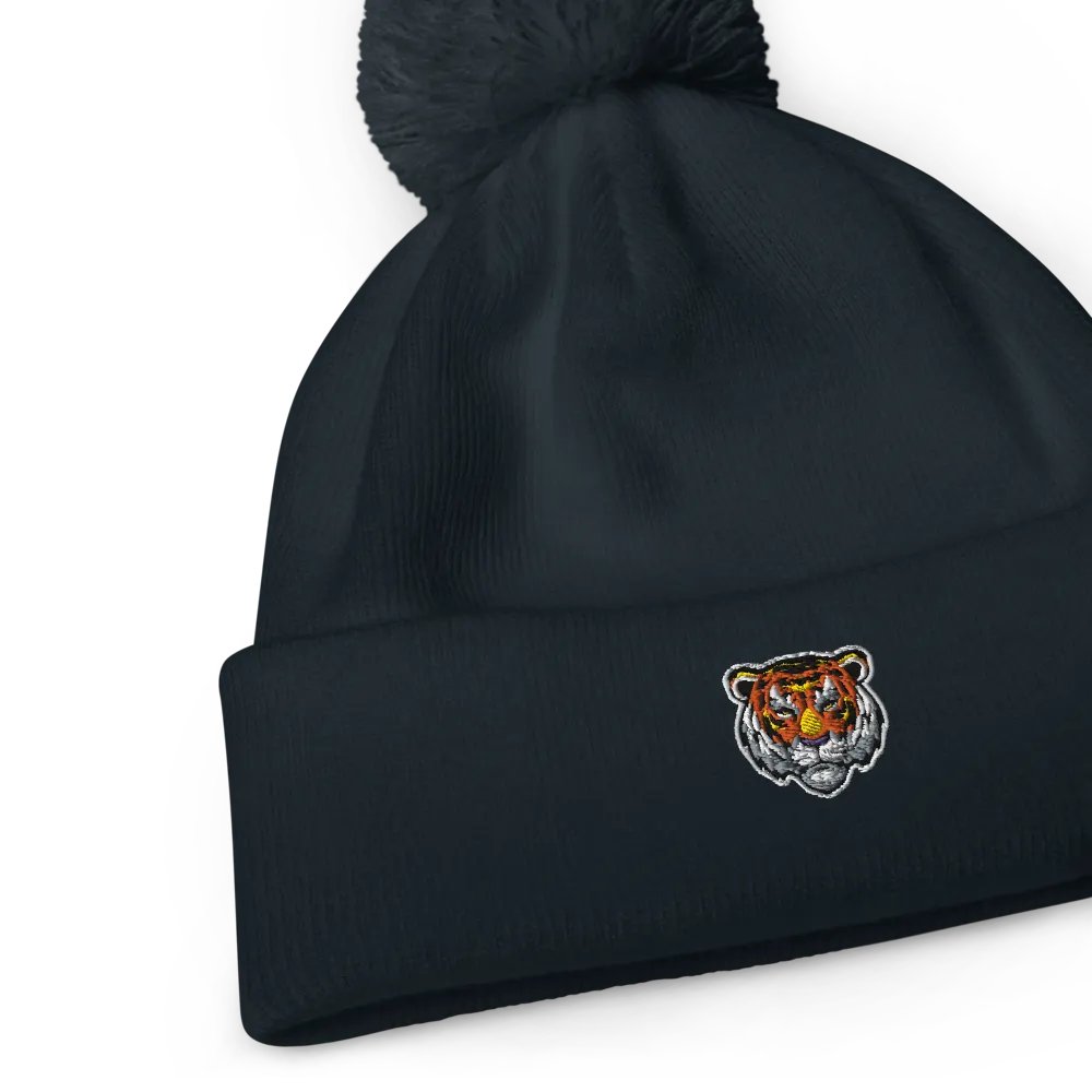 Isi Agu Pom-Pom Beanie product image (9)
