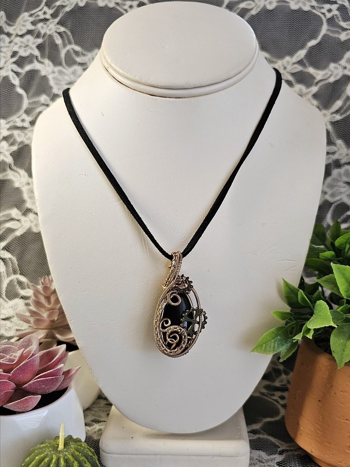 Medium Oval Design Pendants product image (1)