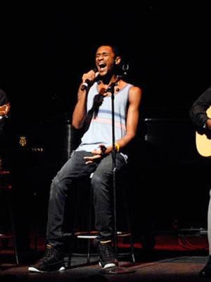 Claude McKnight's Genuine Grief: A Loving Uncle Who Attended His Nephew's Funeral #sasha_speaks1 #BrianMcKnight #BreakingNews #CelebrityNews #TeaTime