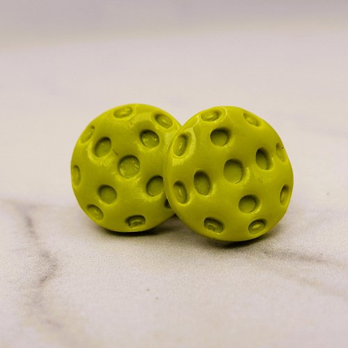 I've got the perfect gift for all the pickleball players (picklers?) in your life
