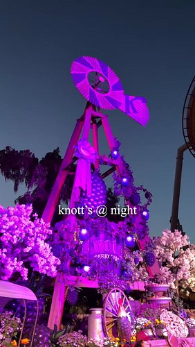 Knott’s at night ✨
#california #buenapark #knottsberryfarm #orangecounty