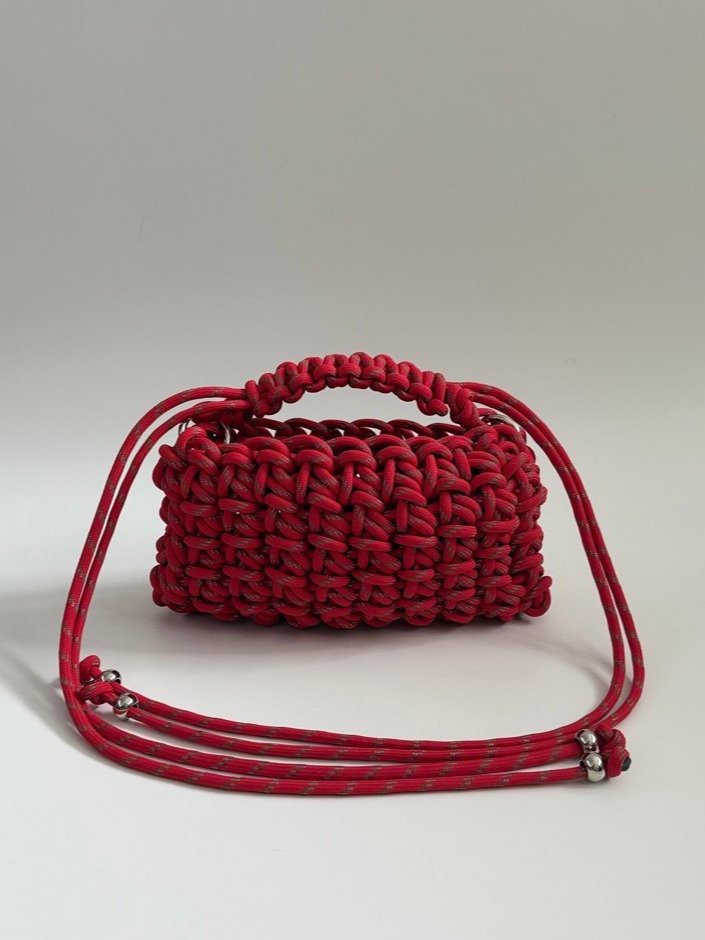 EMAN | The Easy Slouch Bag in Red product image (1)