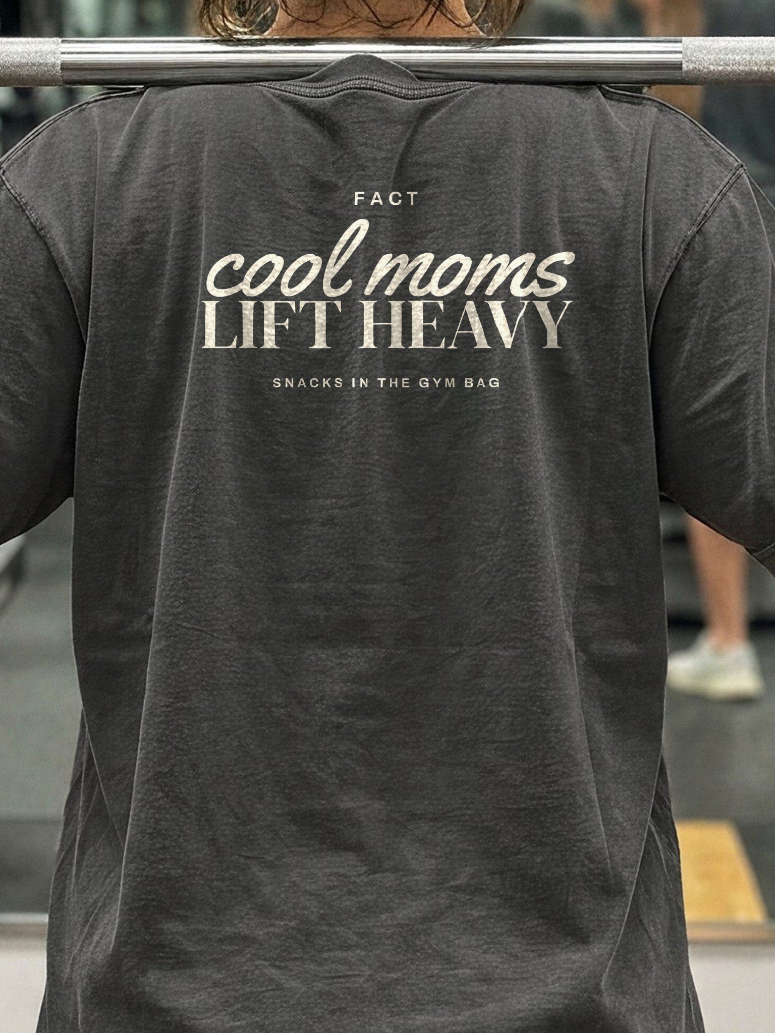 Cool Moms Lift Heavy Oversized Gym Tee | Pump Cover product image (4)
