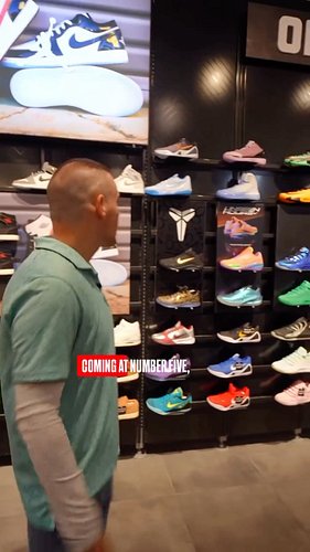 The 5 best basketball shoes I found at Foot Locker

Last week I made a trip to the mall to see what basketball shoes  I could...