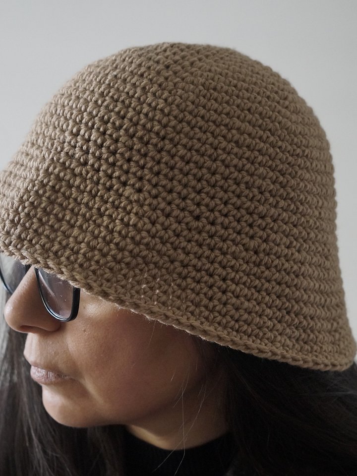 Single crochet bucket hat crochet pattern product image (1)