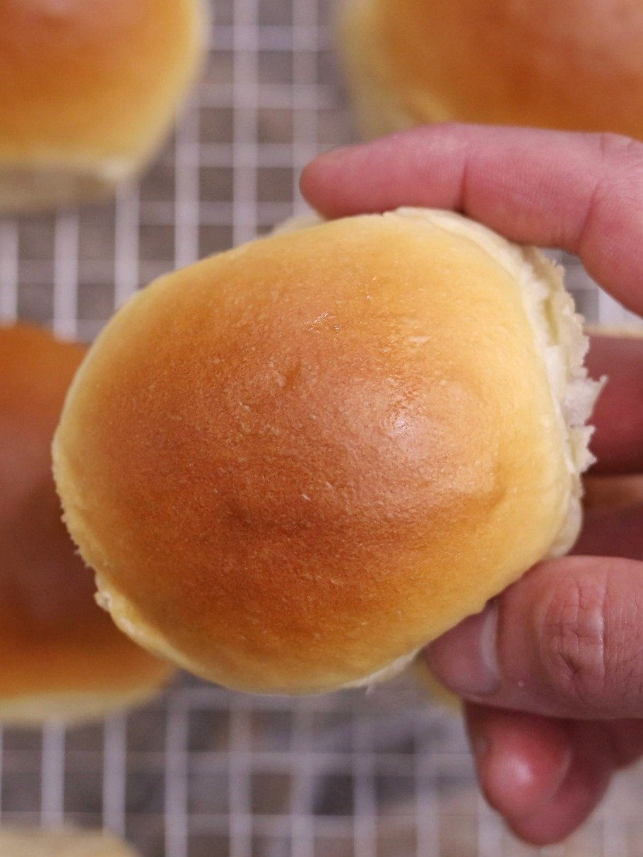 Dinner Rolls product image (1)