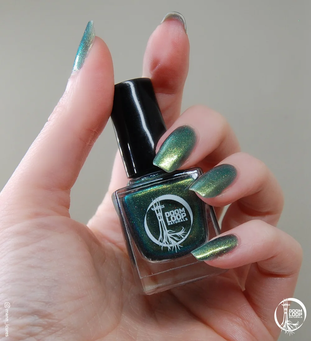 CALEDONIAN ASYLUM - Gold Green Duochrome Colorshift Sparkly Nail Polish product image (6)