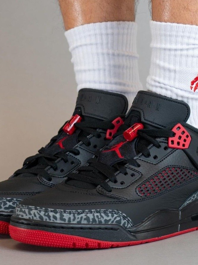 Size,5y Jordan Spizike Low red and black product image (1)