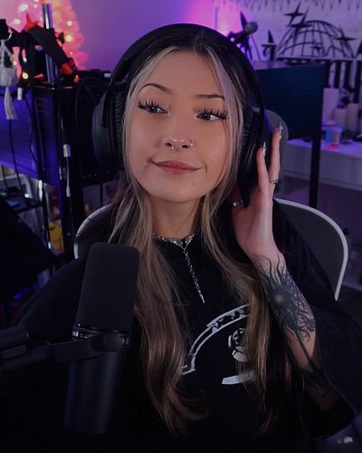 thank you<3 5yrs on twitch ✔️ we have so much more planned for 2026. lets do it again & then some 🎬
