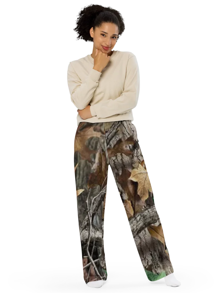 All-over print unisex wide-leg pants Camo product image (5)