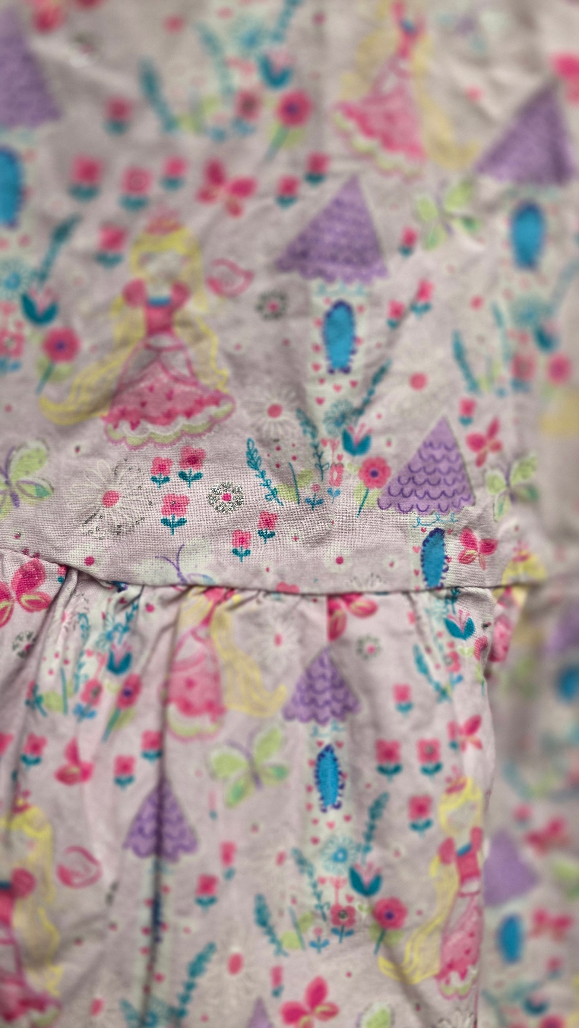 ANA's FAVORITE - Size 4 - USED - Handmade LEGACY princess dress product image (6)