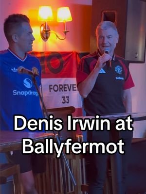 Denis Irwin welcomed to the Manhattan by Ballyfermot Manchester United Supporters Club. A great night with one of the greatest Irish defenders of all time. #manutdthereligion a film by @John Gubba 