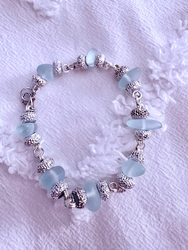 MFD-00271 | 8" Pebble Sea Glass Bracelet | Wire Wrapped Links | by Monique Faella Designs™ product image (2)