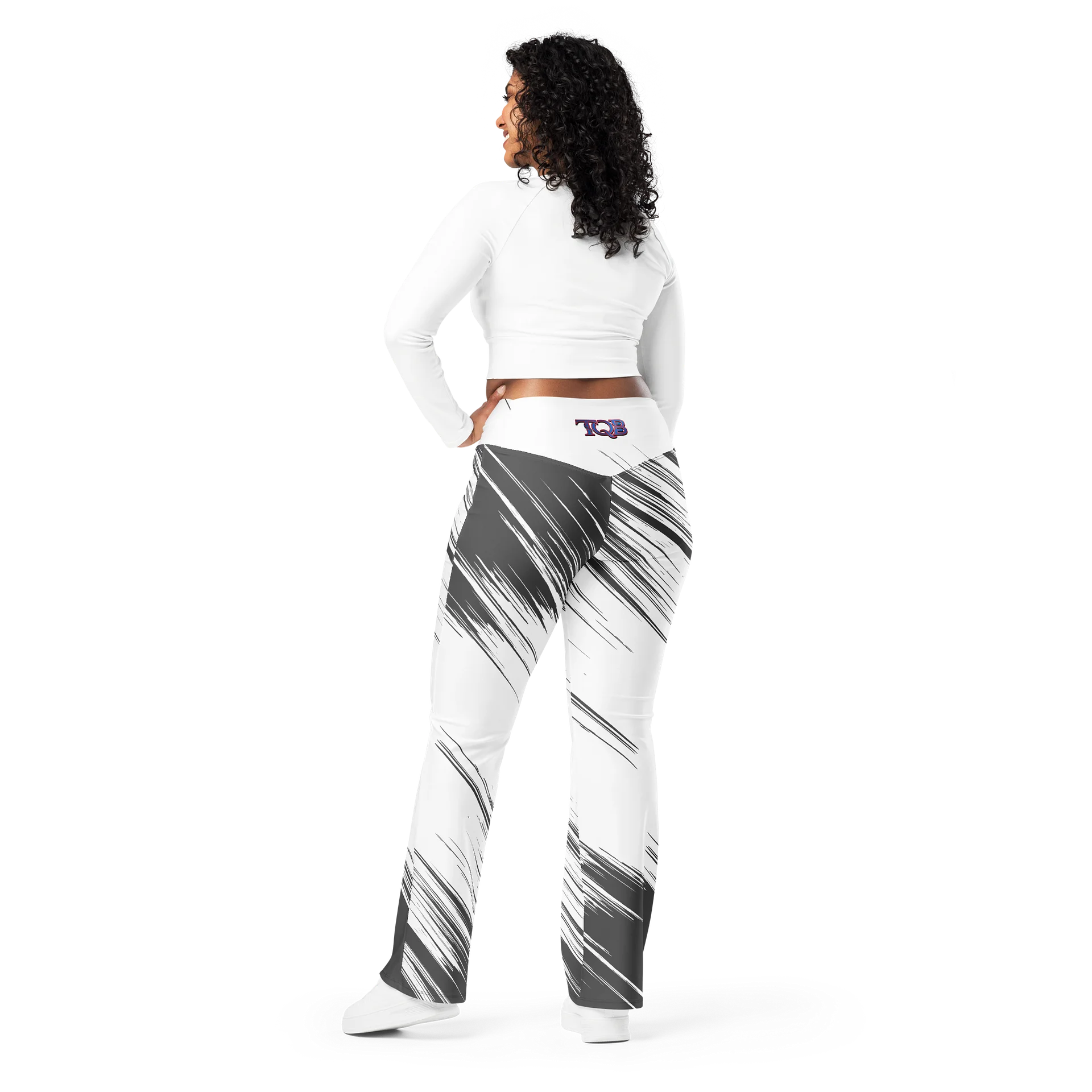 The "Constancia" Flare Leggings Black and White product image (1)