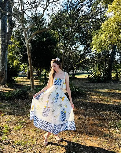 touched grass today 🌿✨

i took the day off stream to go to these cute weekend markets i always miss - it runs during my weeke...