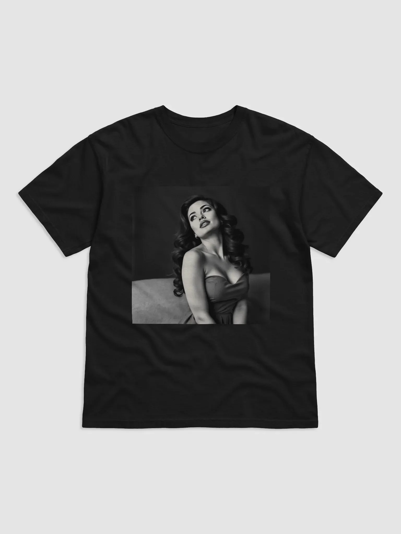 Isabella T-shirt - Pinup T-shirt - Graphic T-shirt