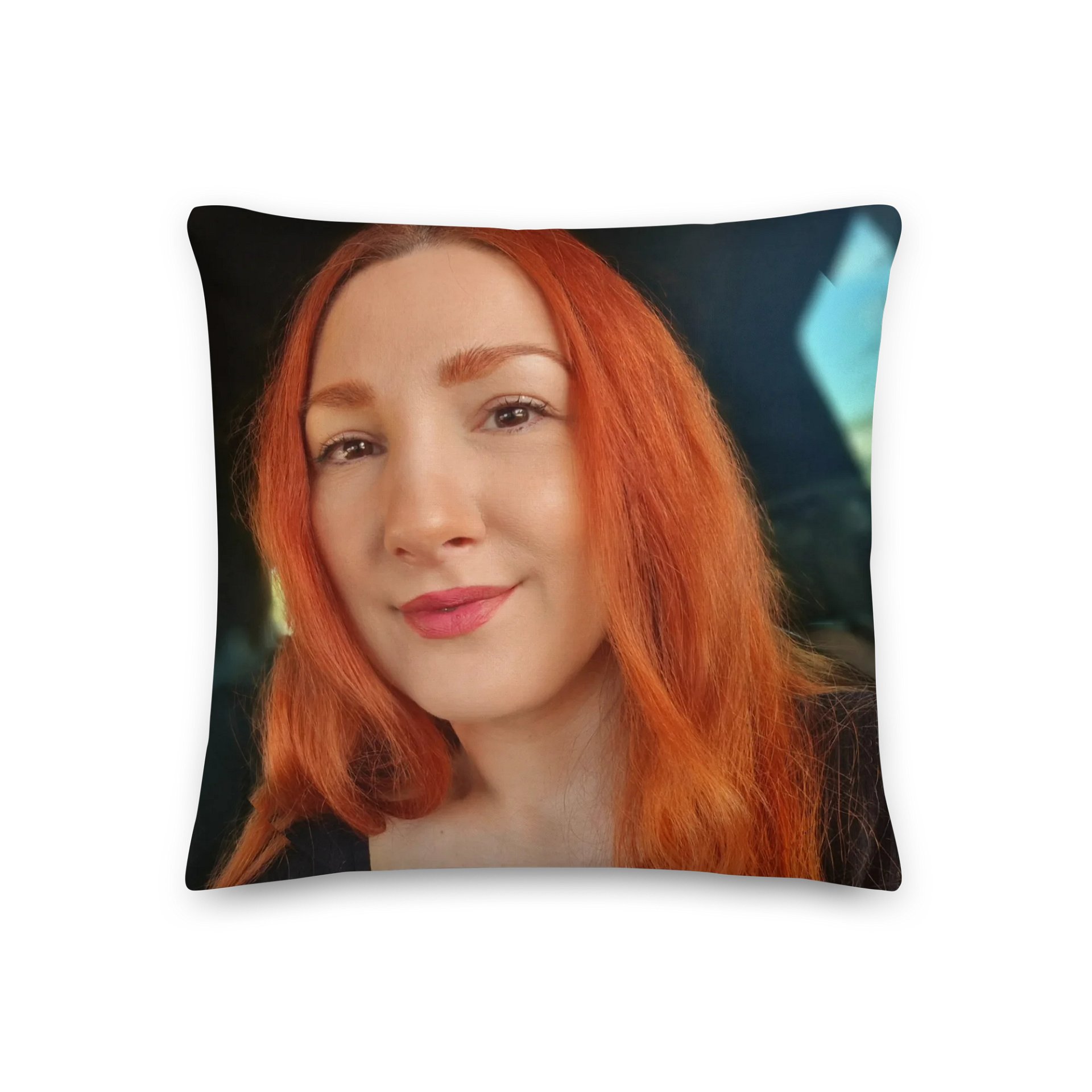 Sleep on Red's face Pillow Case product image (2)