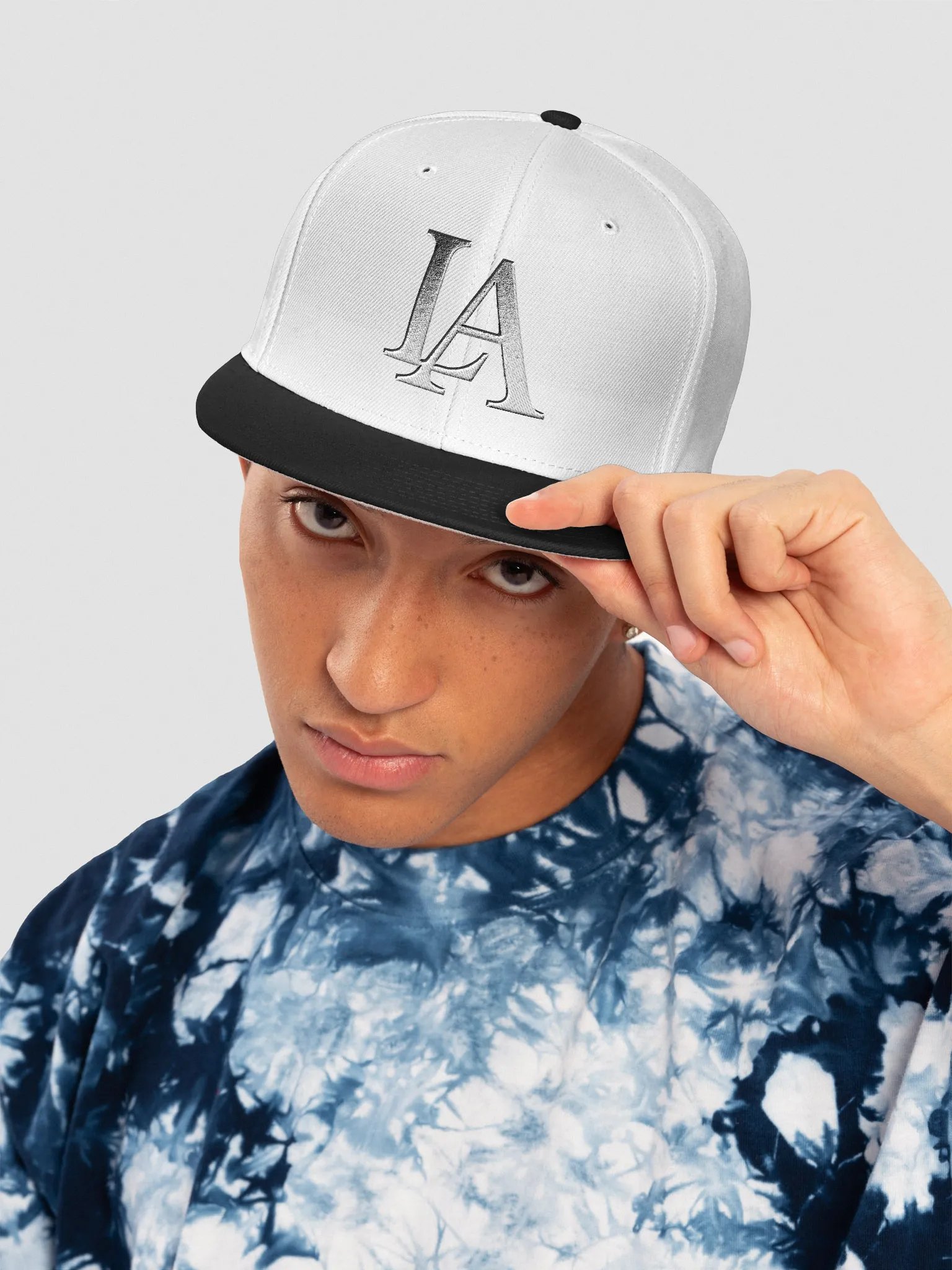 LB hat blk wht product image (3)