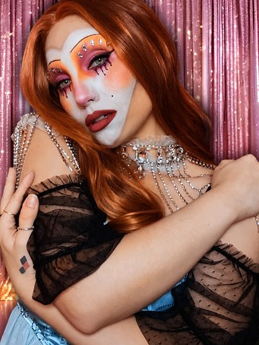 Good luck babe getting @chappellroan to see this 💋

I’ve always been in awe by how stunning Chappell Roan’s makeup always is ...