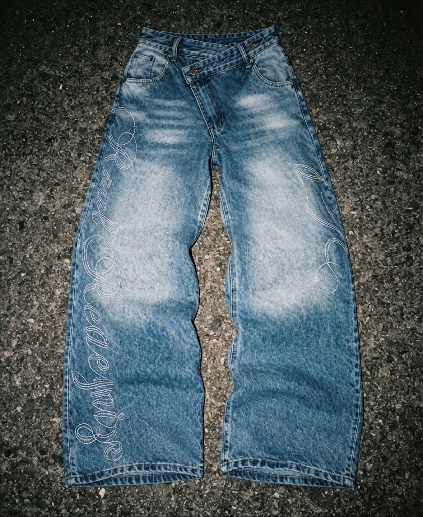 Cross-Waist Washed Blue Jeans product image (3)