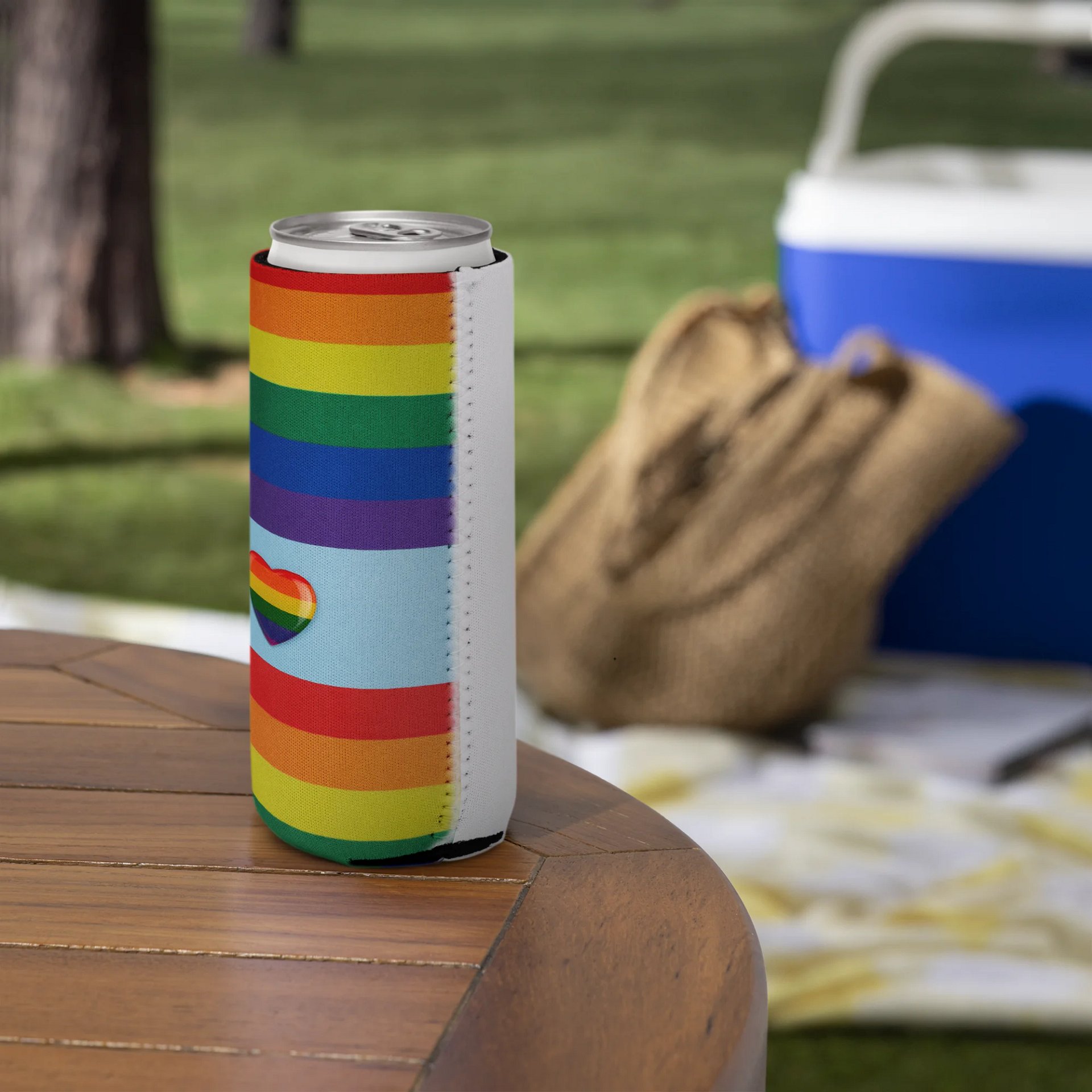 Pride Heart Can Cooler product image (5)