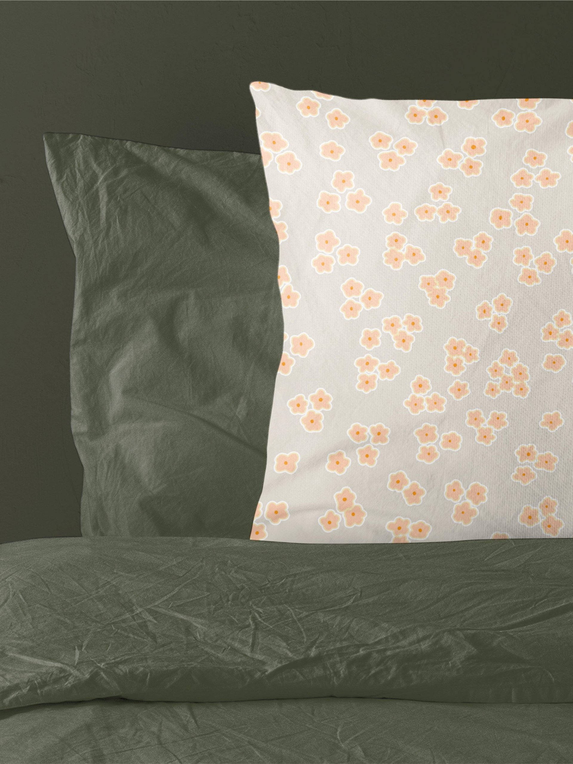 TINY DAISY PEACH PREMIUM Pillow Case product image (4)