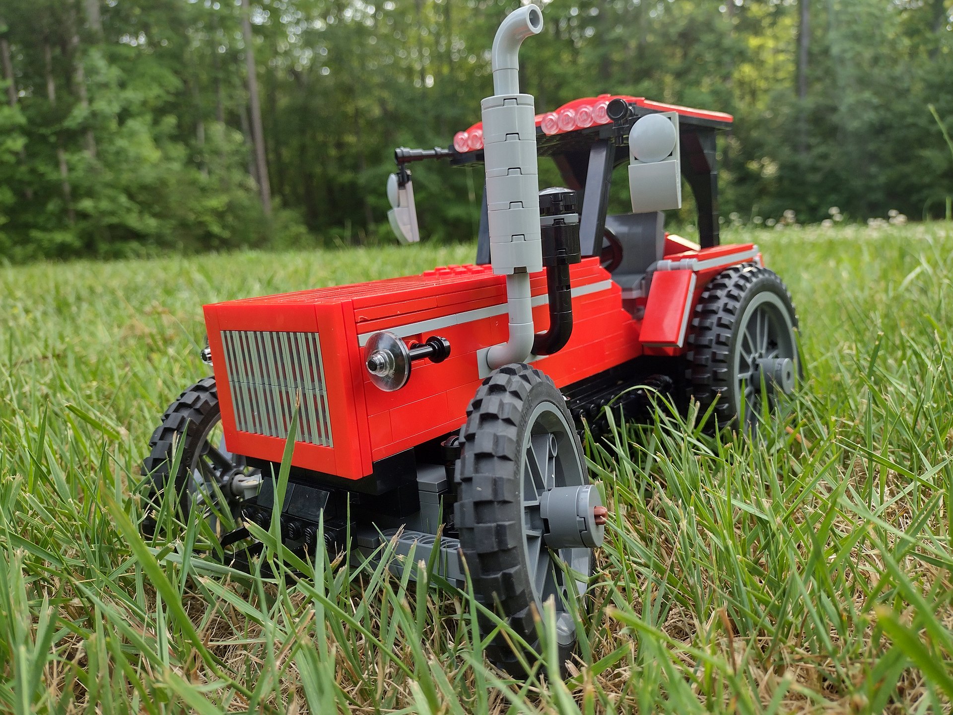 Working Tractor MOC Instructions product image (1)