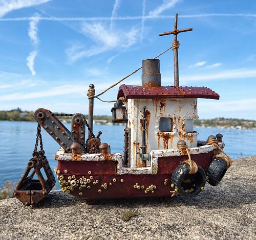 I made the starting boat from #dredge because I love the game. Video coming reeeeaal soon.