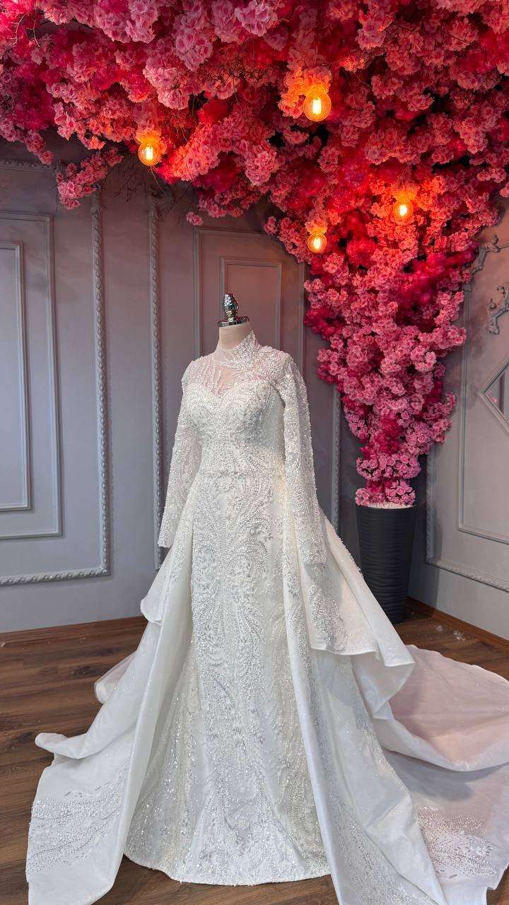 Wedding dress product image (1)