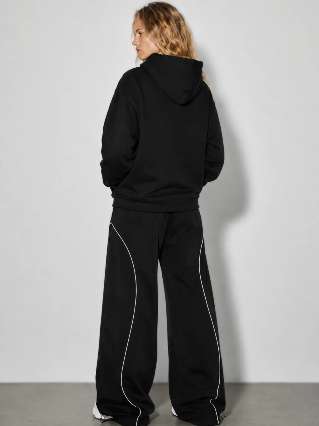 Girl Therapy Heart Hoodie product image (4)