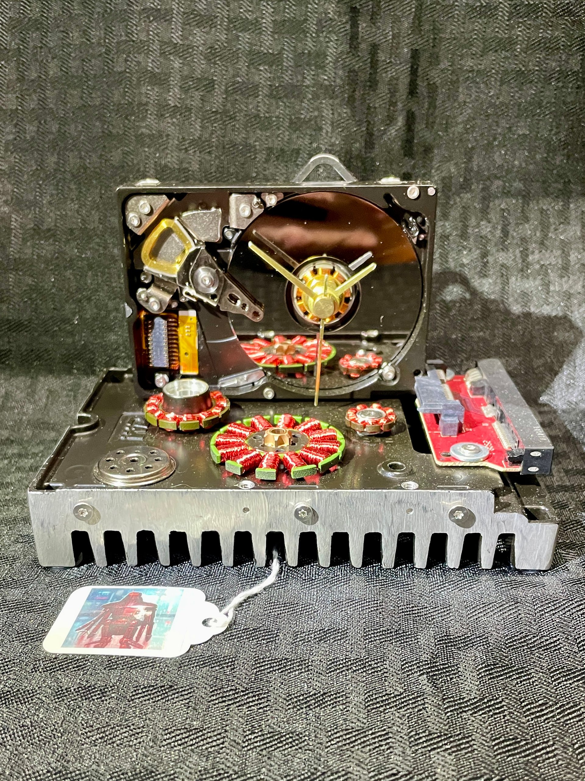 Maximillian - Hard Drive Clock product image (2)